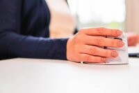 BAKKER ELKHUIZEN Evoluent 4 Bluetooth Maus ergonomisch kabellos weiß