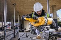 DEWALT Paneelsaege 305 mm 1675 Watt